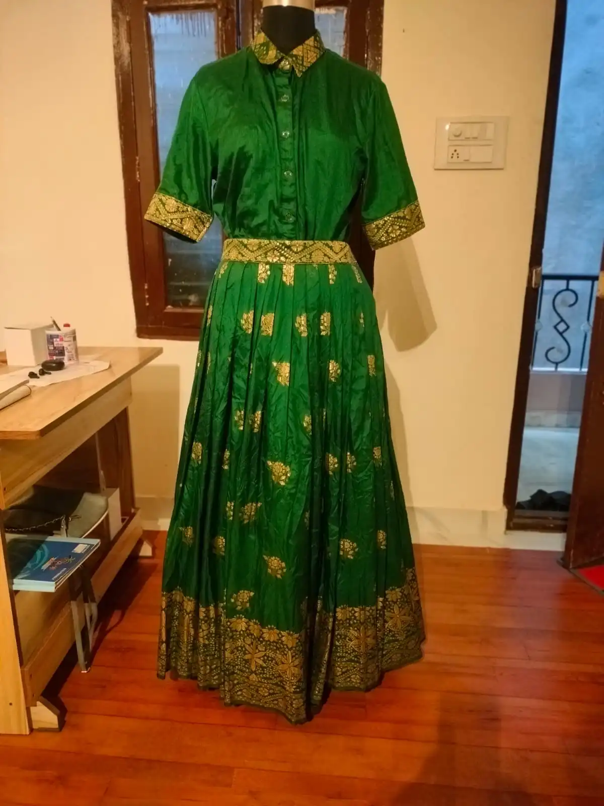 Banaras designer Lahenga